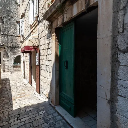 Centar アパート *